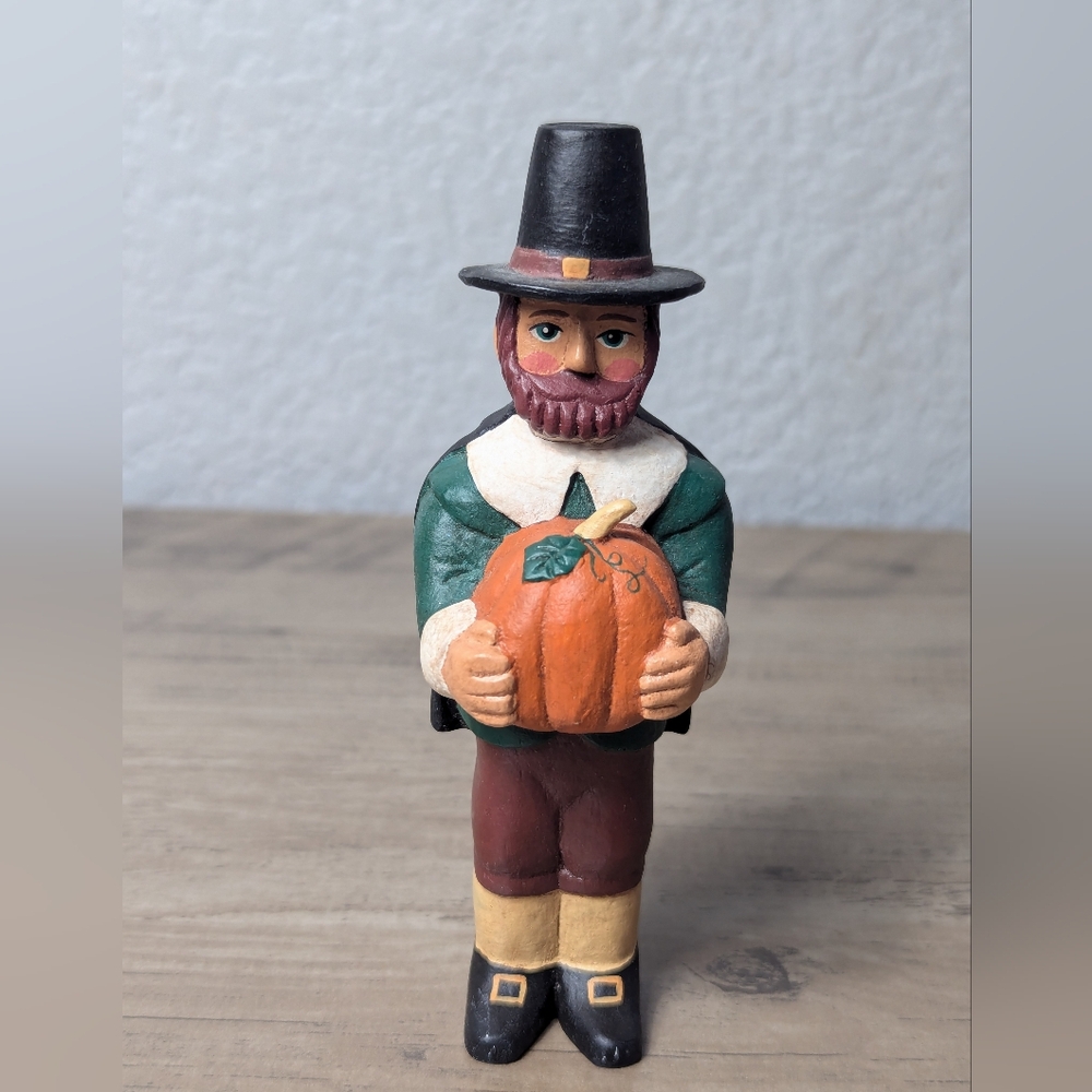 Randy Tate Midwest of Cannon Falls Pilgrim Carved Figurine Thanksgiving